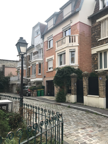 22 octobre 2019 - L'habitat social du XIXe siècle à nos jours. Quartier de la Mouzaïa aux Buttes Chaumont à Paris XIXe