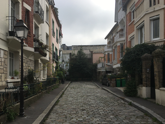 22 octobre 2019 - L'habitat social du XIXe siècle à nos jours. Quartier de la Mouzaïa aux Buttes Chaumont à Paris XIXe