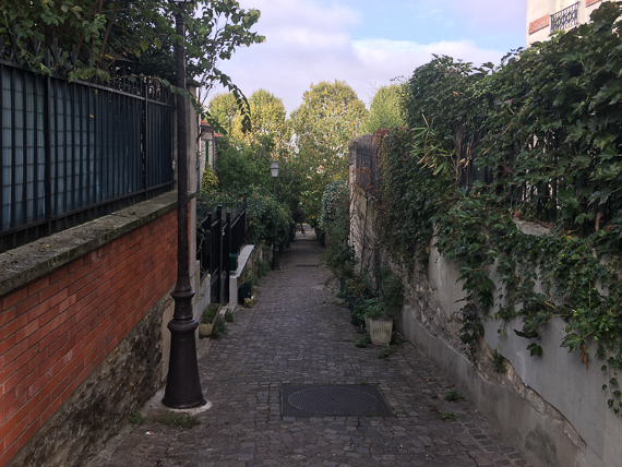 22 octobre 2019 - L'habitat social du XIXe siècle à nos jours. Quartier de la Mouzaïa aux Buttes Chaumont à Paris XIXe