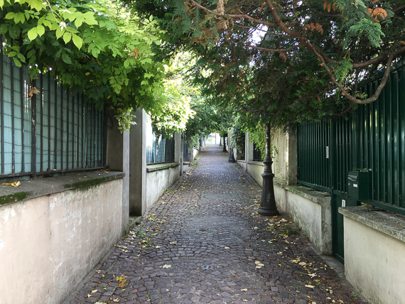 22 octobre 2019 - L'habitat social du XIXe siècle à nos jours. Quartier de la Mouzaïa aux Buttes Chaumont à Paris XIXe